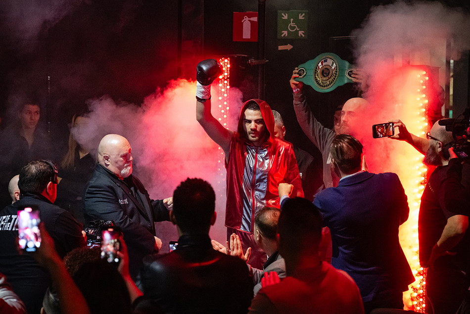 Professional Debut & Rise