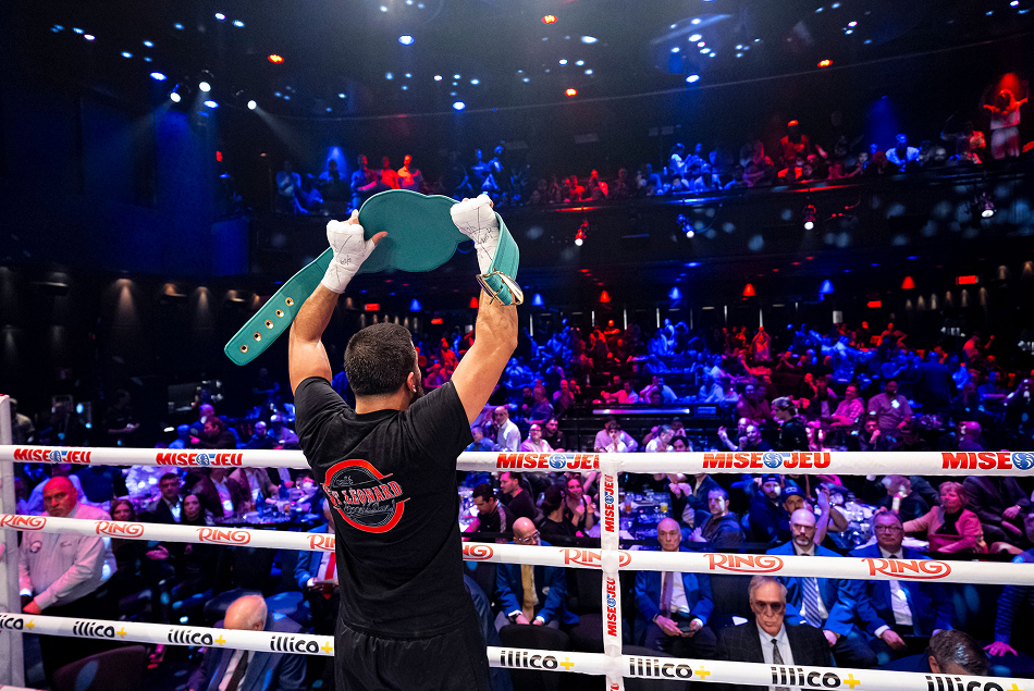 A Warrior Who Wins Over the Crowd